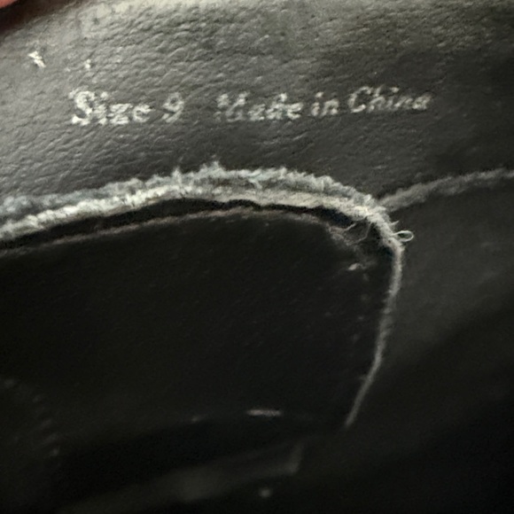 Dolce Vita Black Ankle Boots with Buckle - Size 9 - Picture 3 of 8